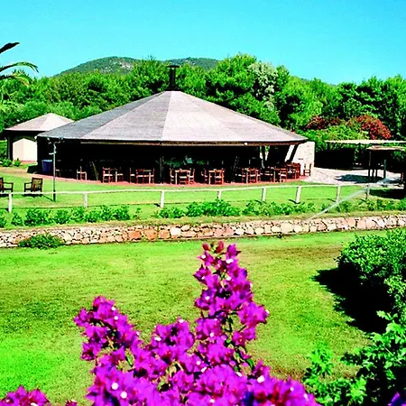 Hotel Baia Di Conte 4*