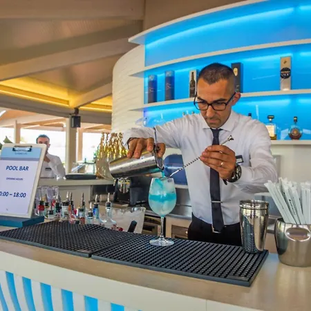 Baia Di Conte Hotel 4*