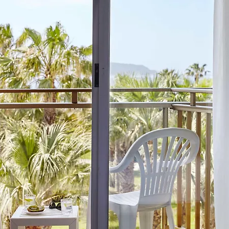 Baia Di Conte Hotel 4*