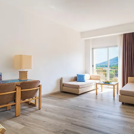 Baia Di Conte 4*