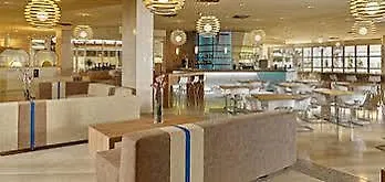 מלון Baia Di Conte 4*