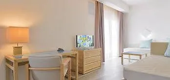 Baia Di Conte 4*